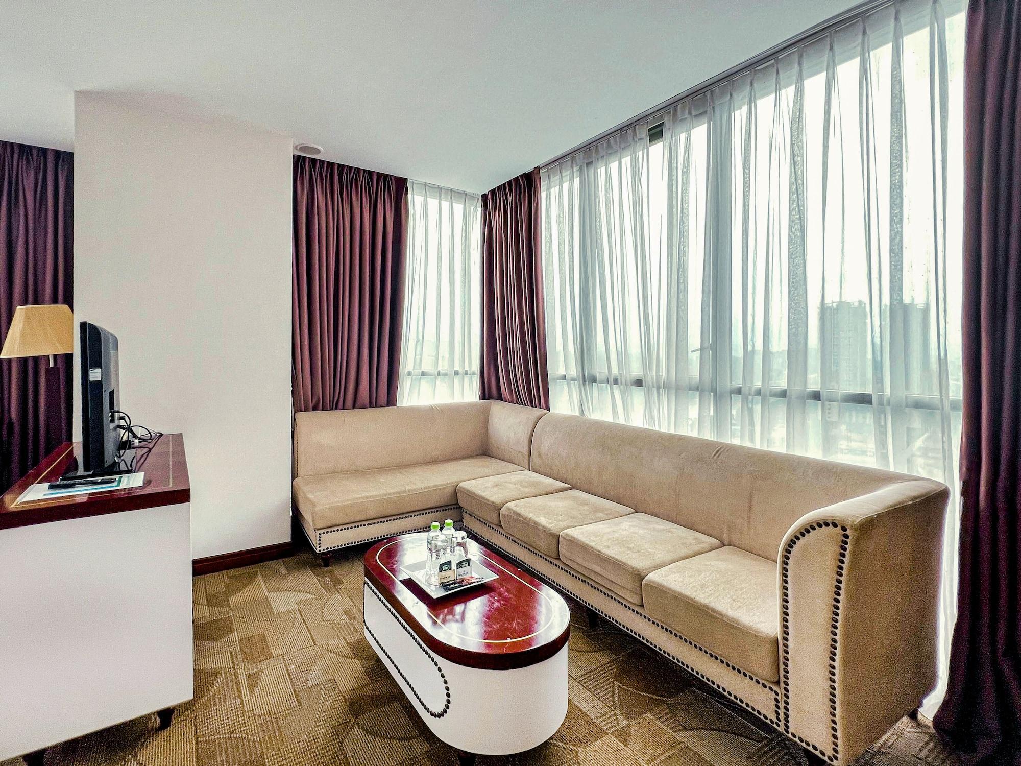 Sapaly Lao Cai City Hotel Экстерьер фото